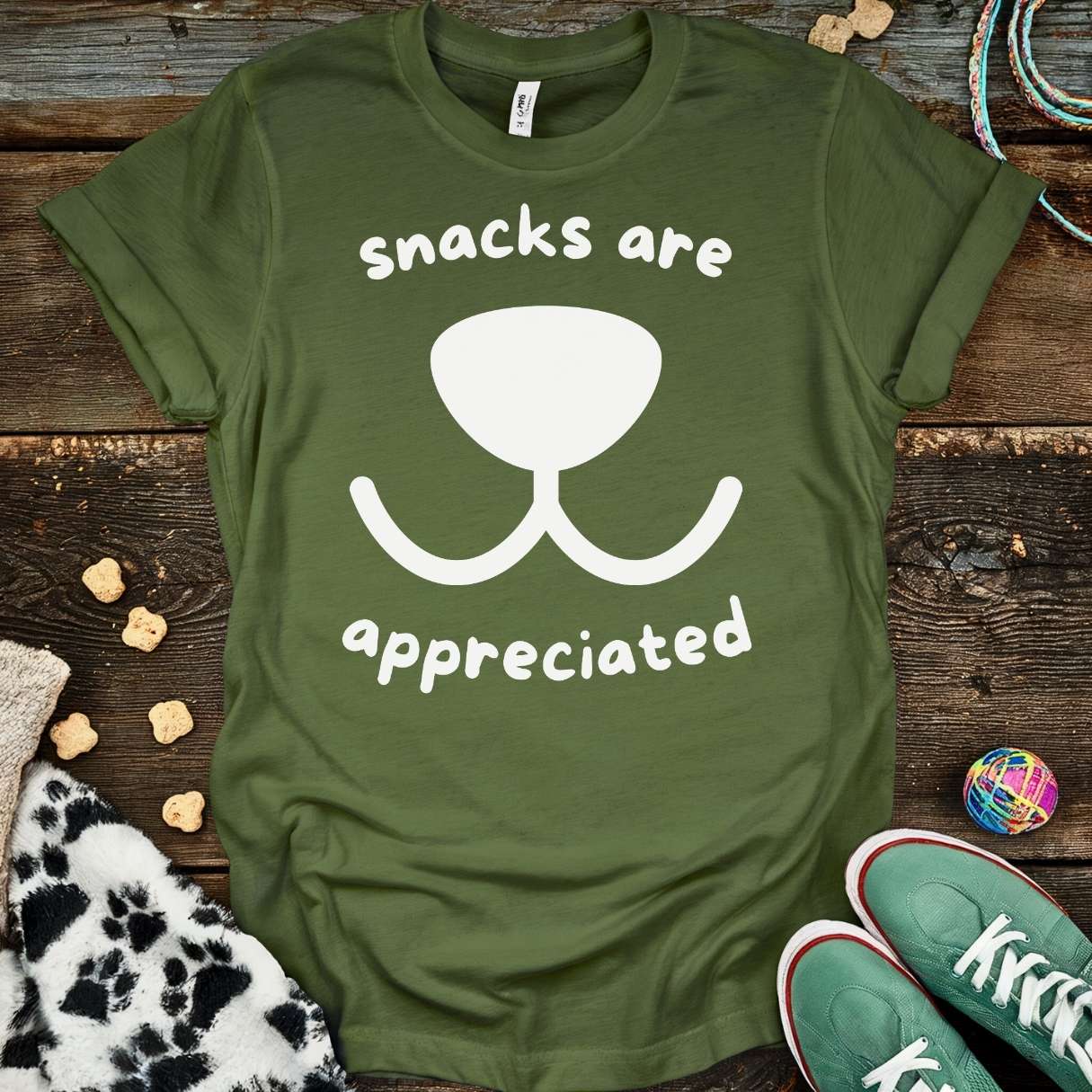 Snacks T-Shirt Military Green / S T-Shirt