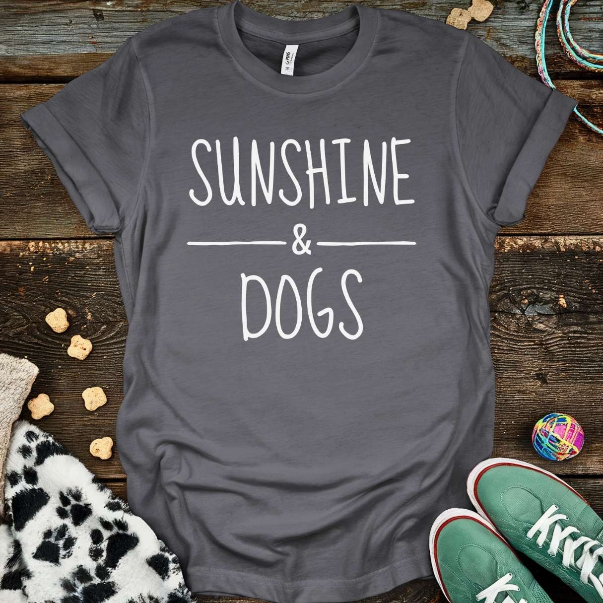 Sunshine & Dogs T-Shirt Charcoal / S T-Shirt